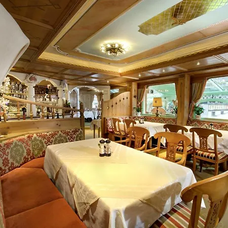 מלון Boutique-hotel Bauer