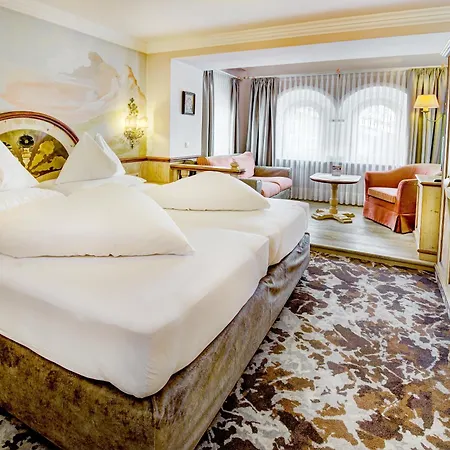 Boutique-Hotel Bauer - Inklusive Winter Mobility Ticket Und Inklusive Sommer Joker Card Und Sommer Mobility Ticket 4*