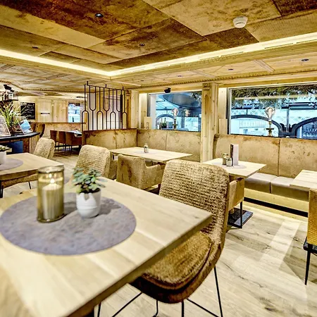 Boutique-Hotel Bauer - Inklusive Winter Mobility Ticket Und Inklusive Sommer Joker Card Und Sommer Mobility Ticket Hotel 4*
