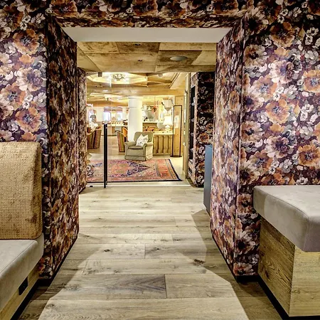 Boutique-Hotel Bauer - Inklusive Winter Mobility Ticket Und Inklusive Sommer Joker Card Und Sommer Mobility Ticket