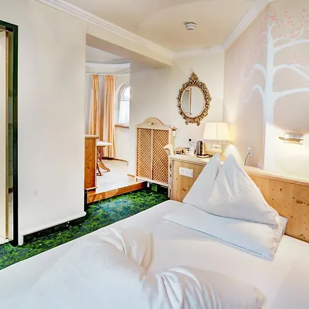 Boutique-Hotel Bauer - Inklusive Winter Mobility Ticket Und Inklusive Sommer Joker Card Und Sommer Mobility Ticket