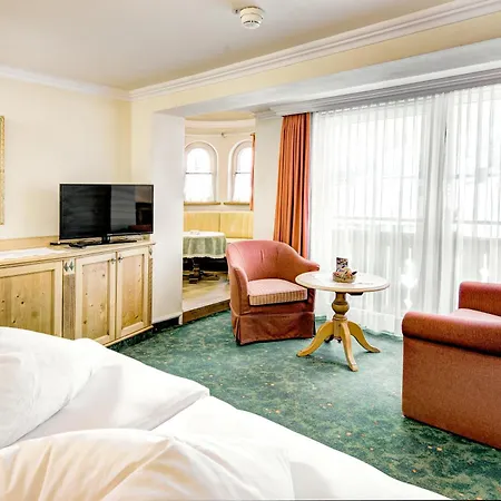 Hotel Boutique-Hotel Bauer - Inklusive Winter Mobility Ticket Und Inklusive Sommer Joker Card Und Sommer Mobility Ticket