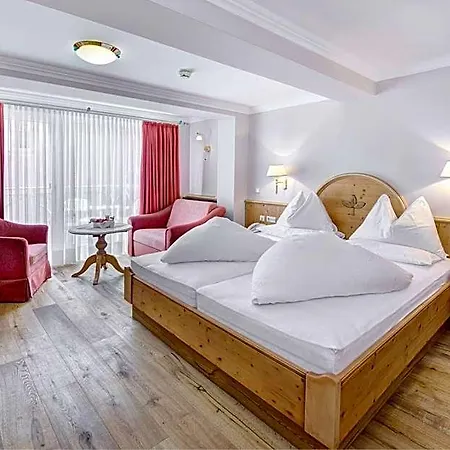 Hotell Boutique-hotel Bauer - Inklusive Joker Card Saalbach-Hinterglemm