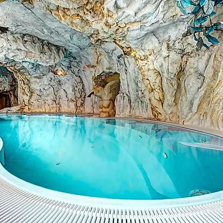 Boutique-hotel Bauer - Inklusive Joker Card Hotel 4*
