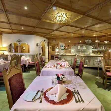 Boutique-hotel Bauer 酒店 4*